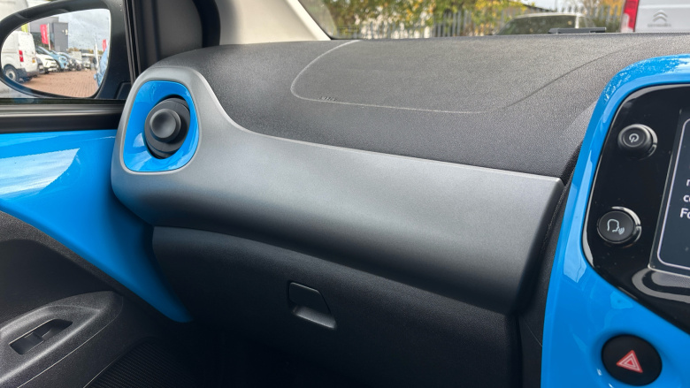 Toyota Aygo 1.0 VVT-i X-Trend 5dr x-shift Petrol Hatchback